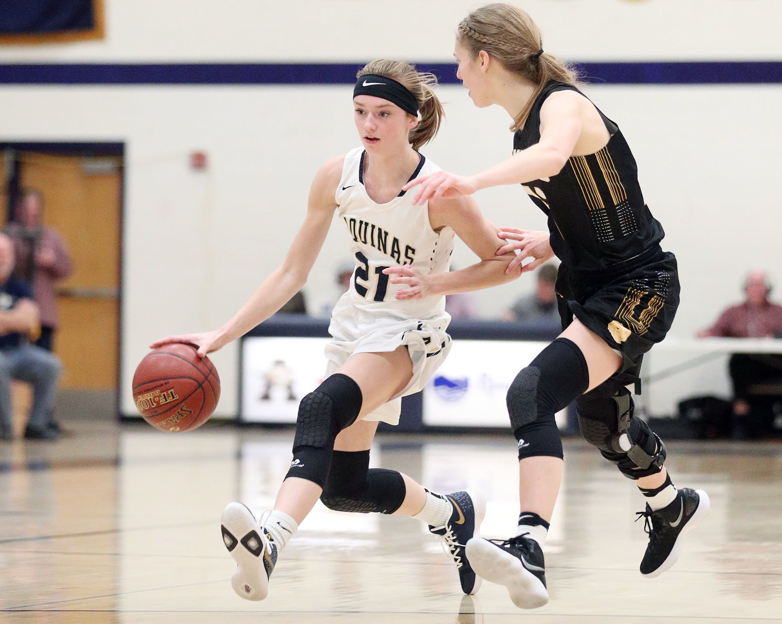 La Crosse Aquinas vs. Hayward